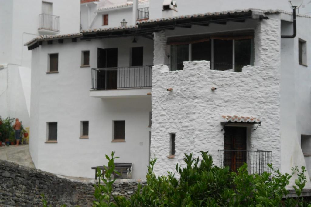 Casa Torre Antigua * Salares